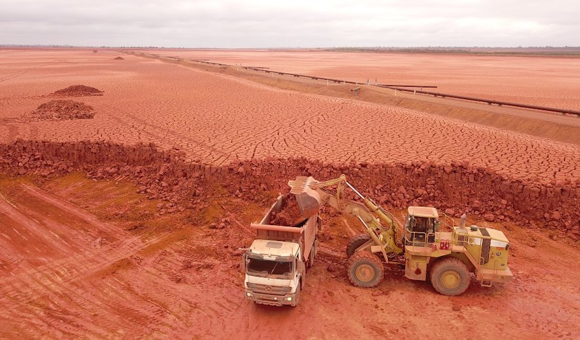 Trockenaufschüttung in Brasilien