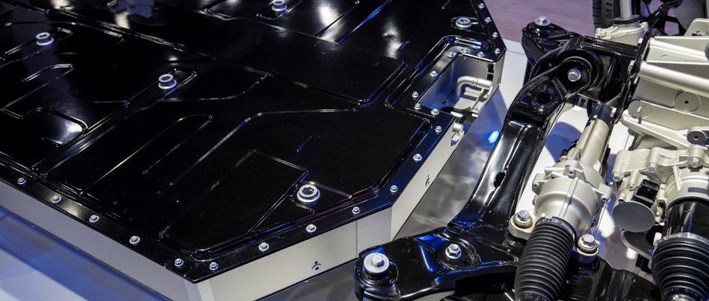 Aluminium extrusions for automotive battery trays and battery enclosures