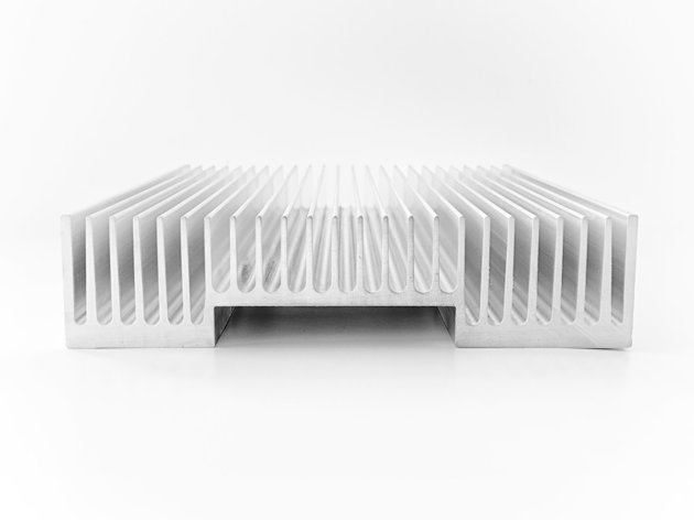 Heat sink with straight fin