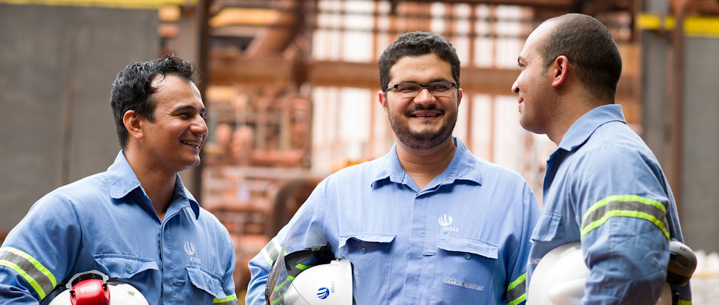 Employees at Alunorte