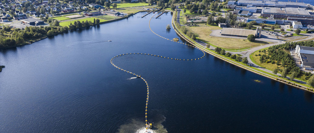 Luftfoto av drone og kabel