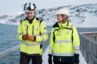 Illvatn is part of a larger hydropower initiative in Hydro Energy. Kristen Johannes Rockland Aarethun (left), Head of Technical Support & Projects, Operation & Maintenance Support in Sogn, and Eve Cathrin Walseth, Project Manager, representing the project team. (Photo: Narrativ/Hydro)