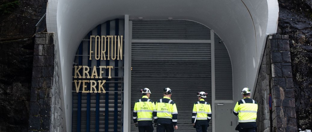 entrance to the mountain hall of fortun power plant